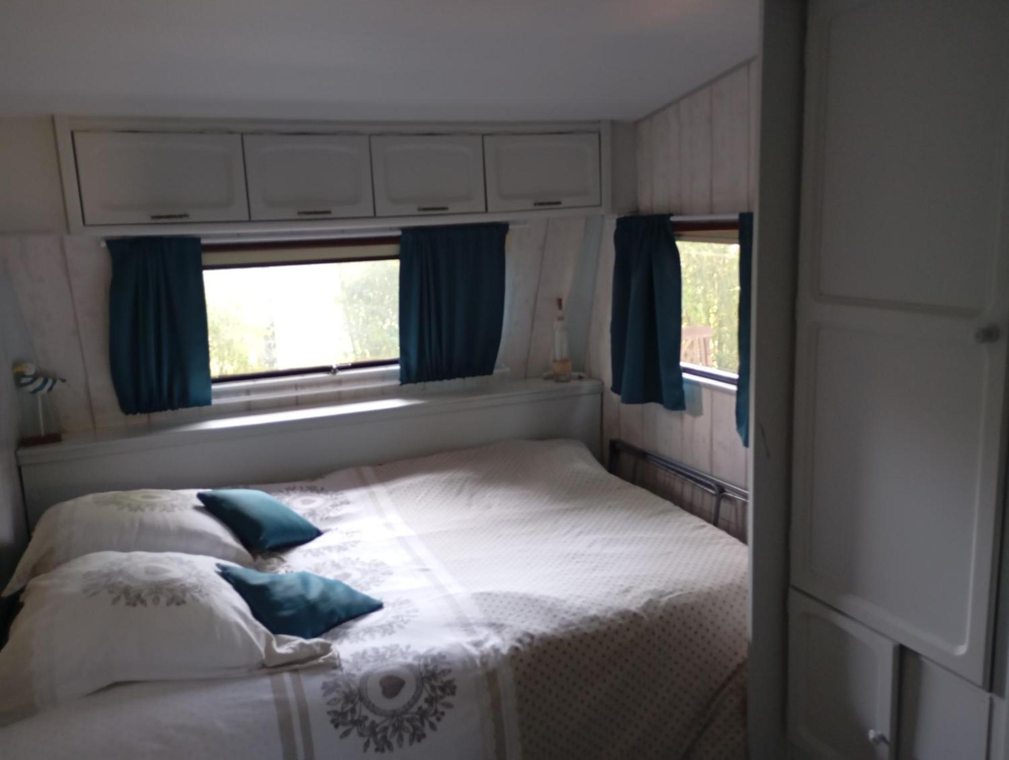 オータンTiny House Plein Centreアパートメント エクステリア 写真