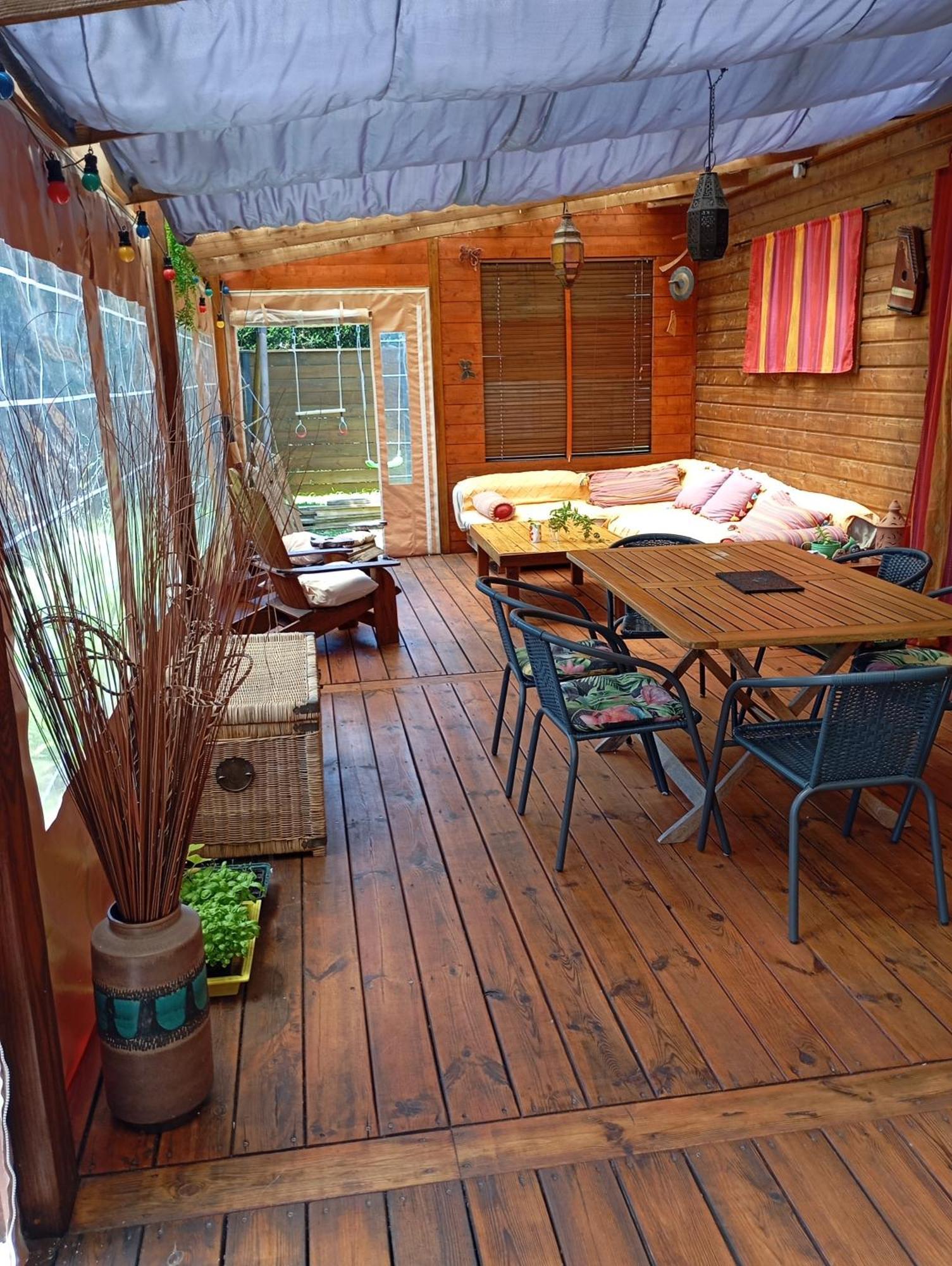オータンTiny House Plein Centreアパートメント エクステリア 写真
